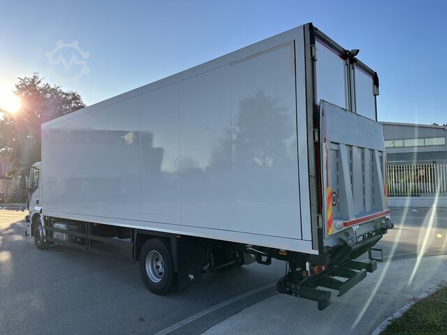 Refrigerated truck Iveco Stralis 310