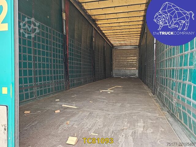 Sliding tarpaulins Schmitz Cargobull 