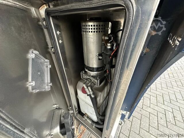 Semi-Tieflader Rojo Trailer KT3 ST EXTENDABLE SEMI DIEPLADER/TIEFLADER/LOWL...