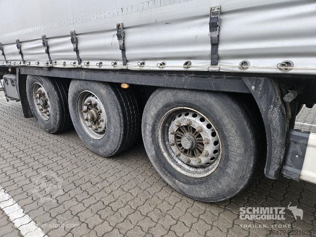Open semitrailer with tarp Kässbohrer Curtainsider Standard