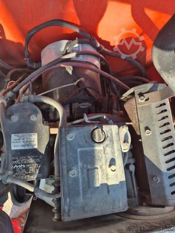 Articulated boom lift JLG M600JP