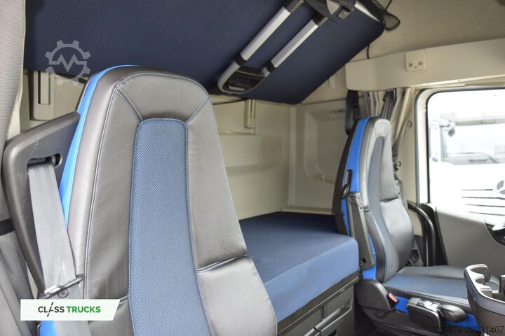Standard tractor unit VOLVO FH 460 Globetrotter XL Varios i-Save