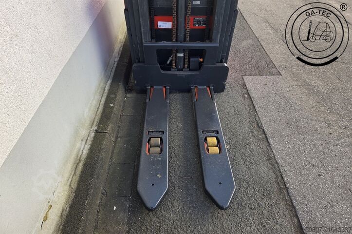 Hochhubwagen Linde L14AP