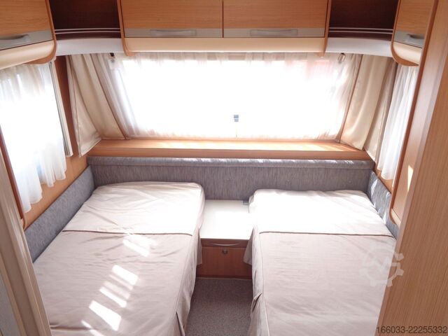 Caravan ADRIA Adora 472 LU *Vorzelt*Markise*Mover*Rollrost*