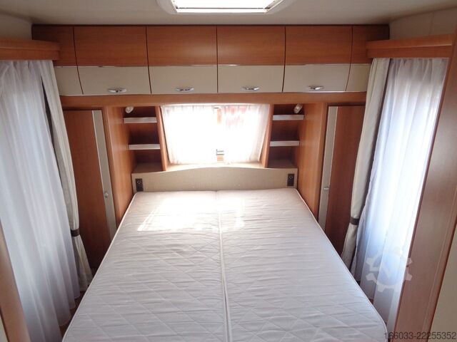 Caravan HOBBY excellent 490 SFF *Queensbett*Mover*Vorzelt*