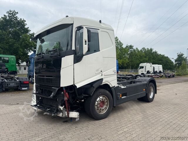Standard tractor unit VOLVO FH 460 4x2 I-SAVE RETARDER Hydraulikanlage