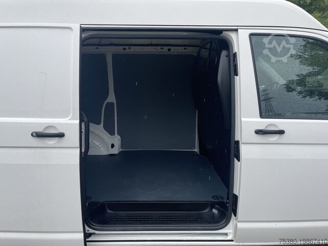 Panel van Volkswagen T6 Transporter 2.0TDI L1H2 *AHK*WEBASTO*KLIMA*