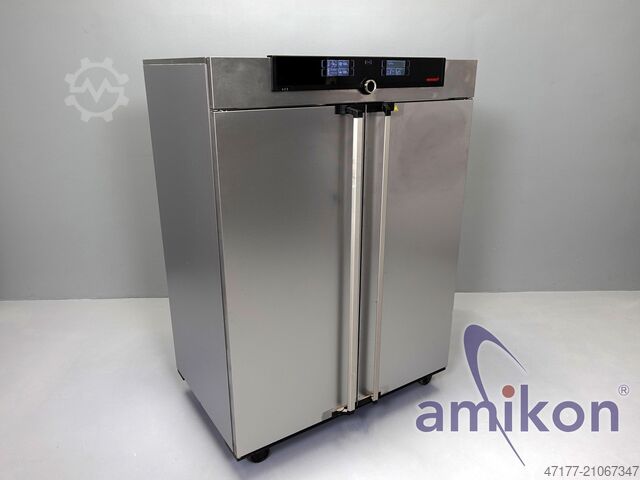 Drying oven 300 °C circulating air 749 liters Memmert UF750plus