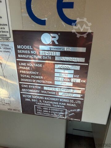 Vertical machining center Victor Vcenter-102E