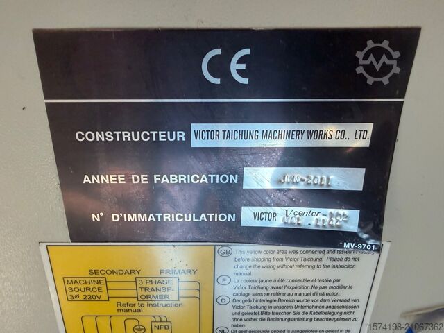 Vertical machining center Victor Vcenter-102E