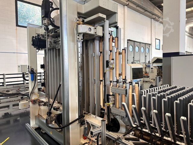 Bearbeitungszentrum mit Durchlauf BREMA VEKTOR 15-13