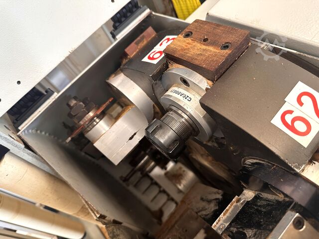 Bearbeitungszentrum mit Durchlauf BREMA VEKTOR 15-13