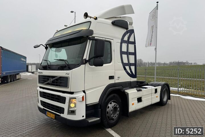 Standard-SZM Volvo FM 380 Globetrotter, Euro 5, / Automatic / NL T...