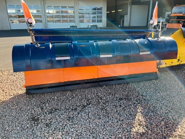 Special purpose truck  mehrere Schneepflüge Schmidt, Küpper Weisser