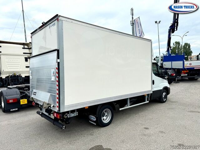 Transporter mit Koffer Iveco Daily 35c160 3.0