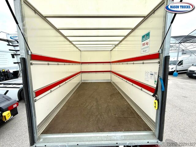 Transporter mit Koffer Iveco Daily 35c160 3.0