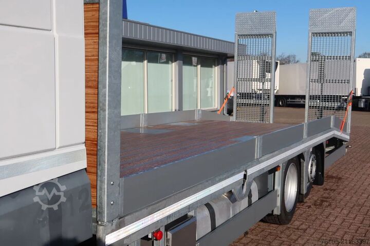 Autotransporter DAF XF 450 6x2 Oprijwagen vloerhoogte 100 cm + 2x  ...
