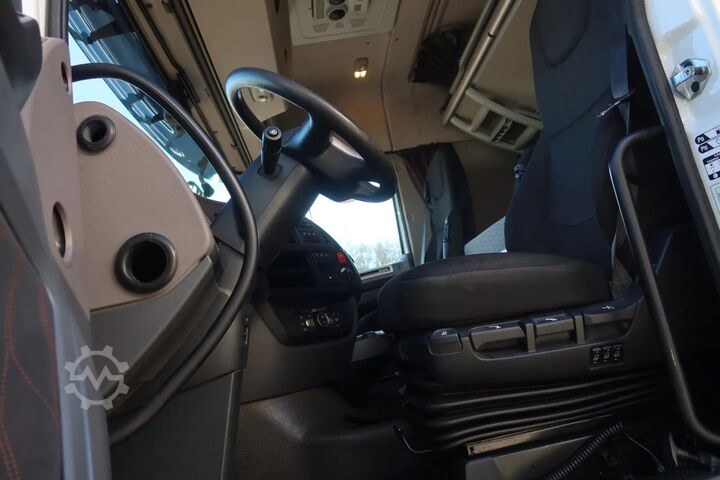 Autotransporter DAF XF 450 6x2 Oprijwagen vloerhoogte 100 cm + 2x  ...