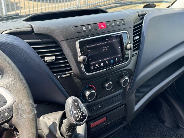 Panel van Iveco Daily 50C18 Hi-matic