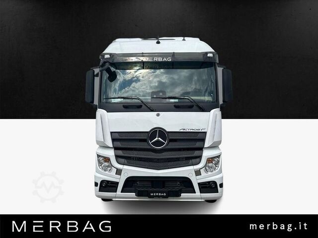 Box truck Mercedes-Benz ACTROS