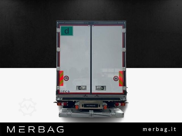 Box truck Mercedes-Benz ACTROS