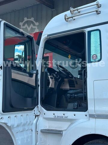 Truck chassis MAN TGX 26.500 6x2 Lenk-/Lift, Fahrgestell