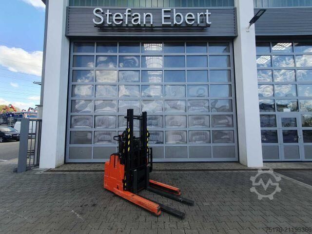 Kommissioniermaschine Toyota RWE 120 / Schubmaststapler / Duplex:2.9m / 257h!