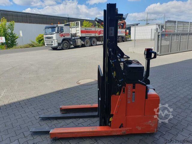 Kommissioniermaschine Toyota RWE 120 / Schubmaststapler / Duplex:2.9m / 257h!