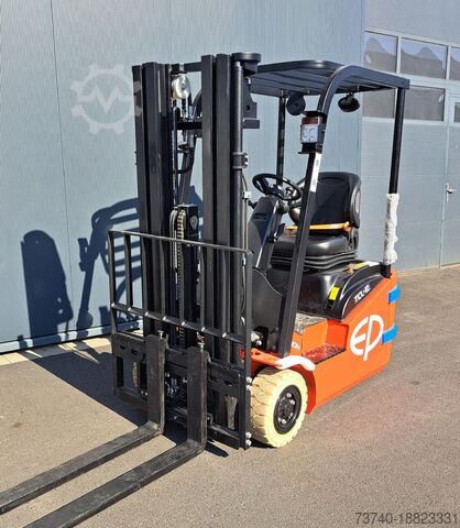 Electric 3-wheel forklift EP TCL101