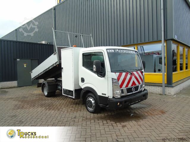 Kipper Nissan Cabstar 35.13 + euro 6 + tipper + manual