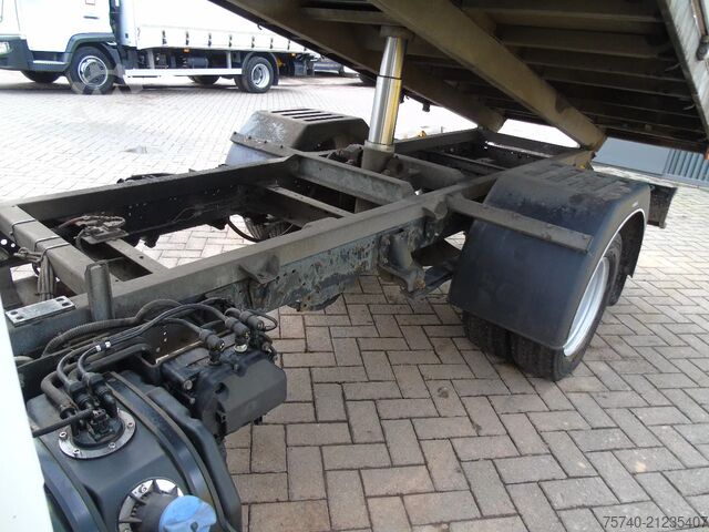 Kipper Nissan Cabstar 35.13 + euro 6 + tipper + manual