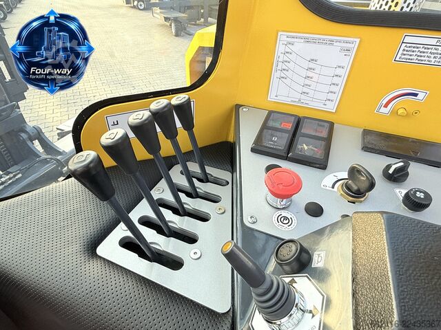 Vierwegestapler Combilift C4000 DIESEL TRIPLEX 6000 FORK POSITIONE