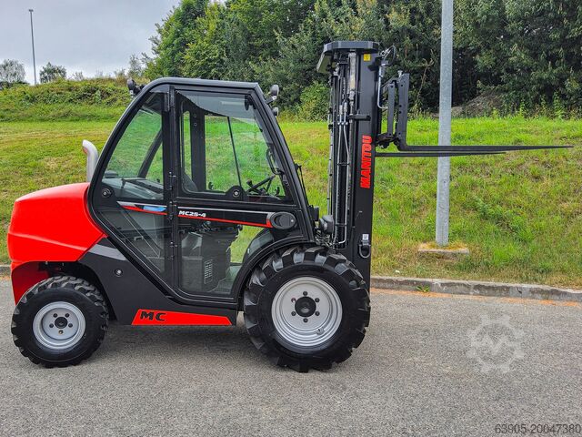 Geländestapler Manitou MC 25-4