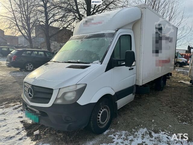 Panel van Mercedes-Benz Sprinter box van w/ lifting limb WATCH VIDEO
