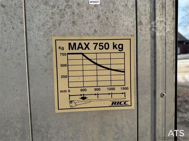 Panel van Mercedes-Benz Sprinter box van w/ lifting limb WATCH VIDEO