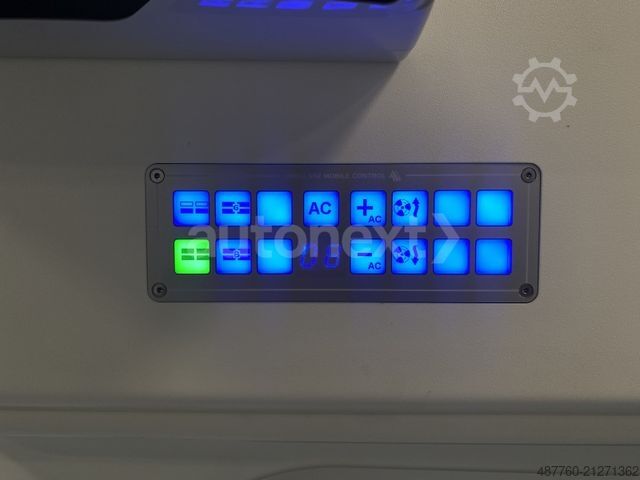 Feuerwehrfahrzeug FORD Transit Custom Automatik *RTW/KTW* Tragestuhl 33