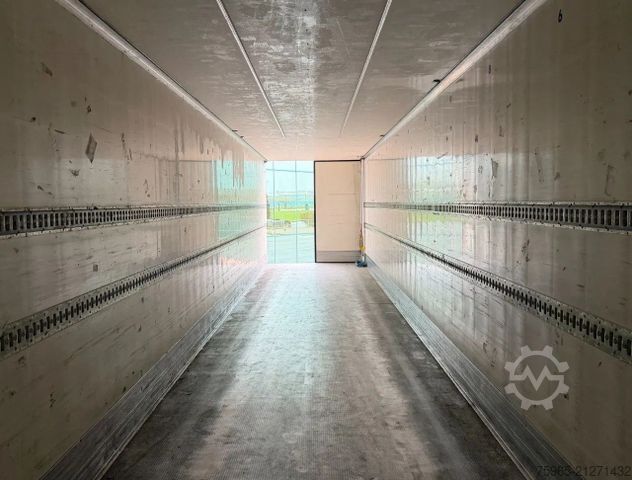 Kühlauflieger KRONE SD THERMO KING SLX300 DISC BRAKES NEW TUV-APK LI