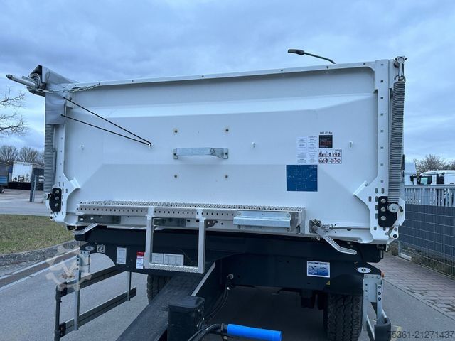 Three-way tipper trailer SCHWARZMÜLLER 2Z  2 Achs Tandem Kippanhänger -MIETE-