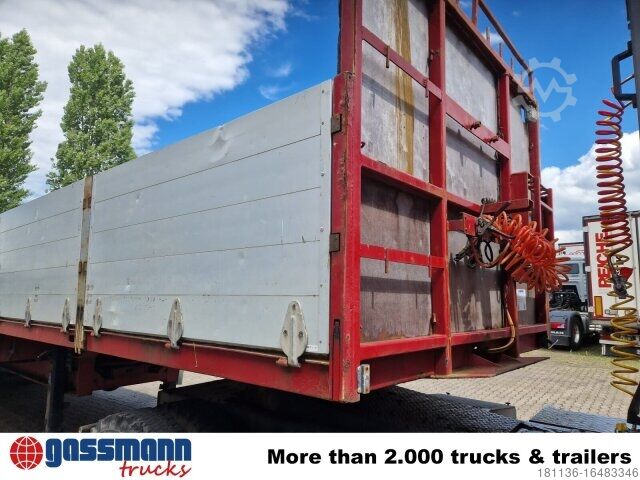 Auflieger mit Pritsche & Plane  MED TRIDEX JTS, Lenkachse