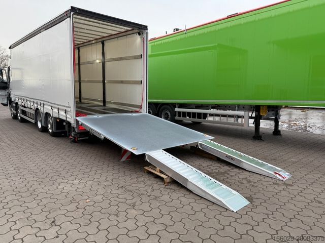 Special purpose truck VOLVO FH 500 Gabelstaplertransporter LBW Dhollandia 9t