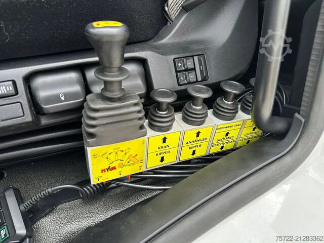 Kipper mit Kran MAN TGS 33.440 6x4 BL Tajfun Liv L150K Recycling Kran