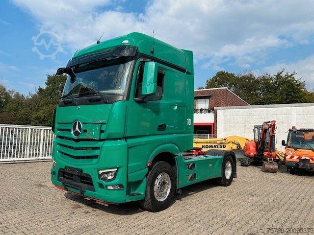 Standard tractor unit MERCEDES-BENZ 1851 Actros SZM mit Kipper-Pumpe 4x2 MP6