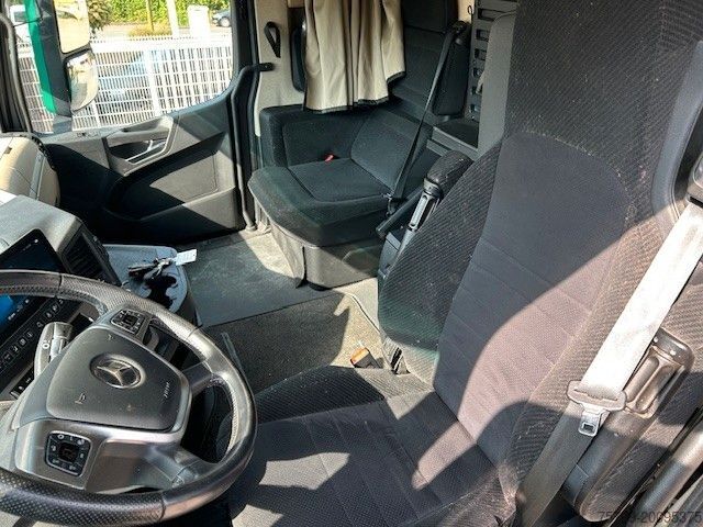 Standard tractor unit MERCEDES-BENZ 1851 Actros SZM mit Kipper-Pumpe 4x2 MP6