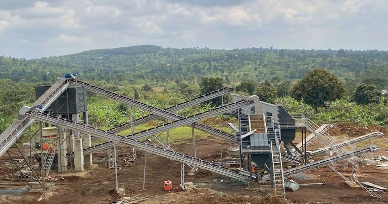Crushing plant Polygonmach 350 tons per hour stationary crushing, screenin...
