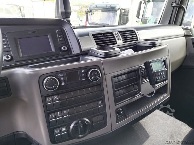 Refrigerated truck MAN TGS 26 460