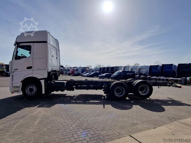Fahrgestell mit Fahrerhaus Mercedes-Benz Actros 2663 Gigaspace 6x2 - Retarder - 4.90 WB ...