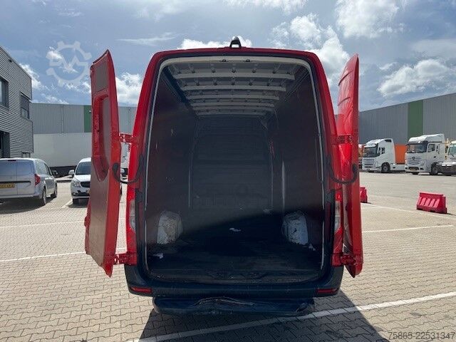 Delivery van Mercedes-Benz Sprinter 311 / 2.2 CDI Euro 6D / L3 H2 / Automa...