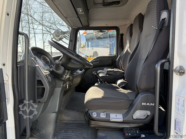 Van chassis MAN TGL 8.180 4X2 BL