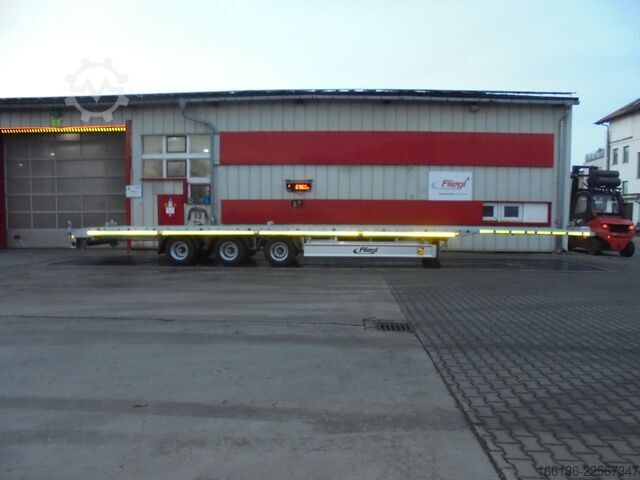Open semitrailer Fliegl Plateauauflieger zum Fahrzeugtransport