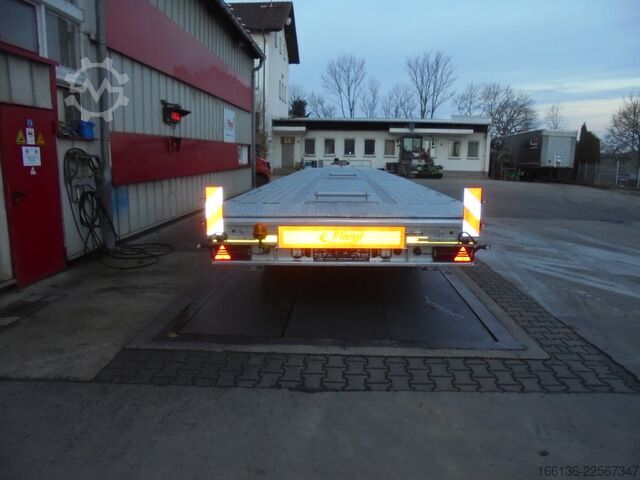 Open semitrailer Fliegl Plateauauflieger zum Fahrzeugtransport